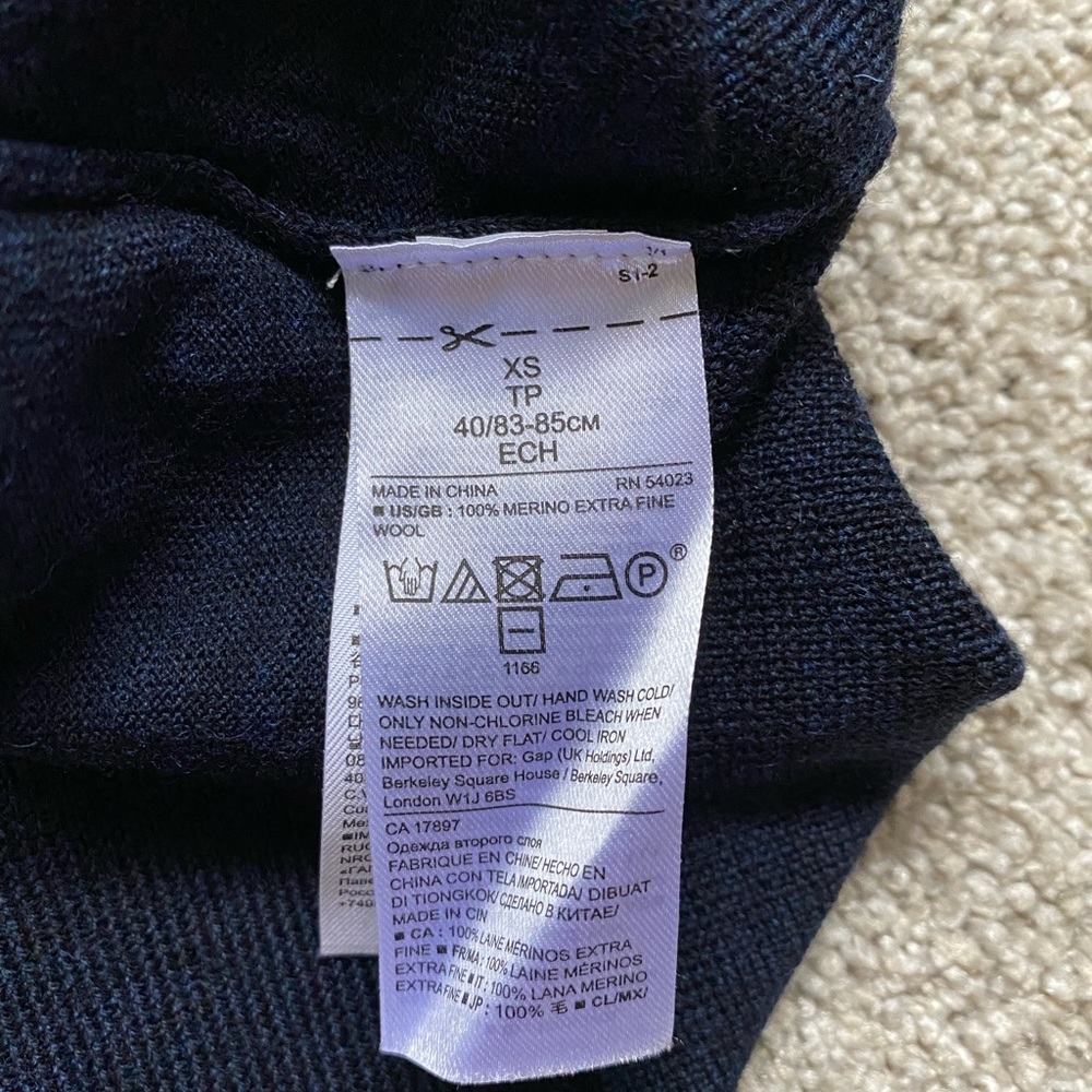 Banana Republic - Picture 4 of 4